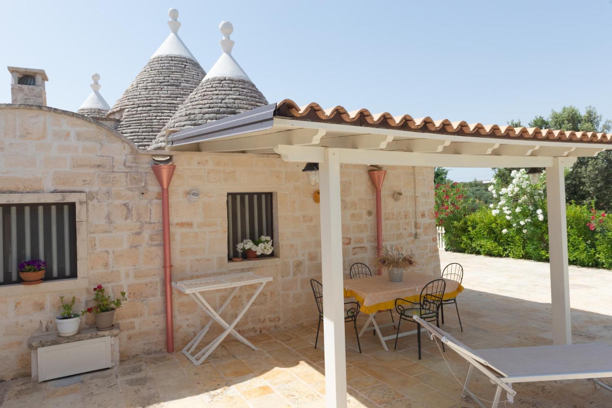 チステルニーノ Trullo Filippo With Exclusive Poolヴィラ エクステリア 写真